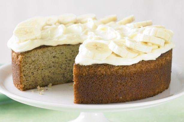 Banana cake with cream cheese