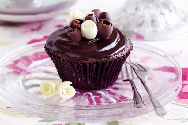 Chocolate mud cupcakes