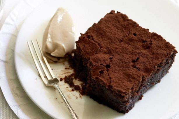 Flourless chocolate cake