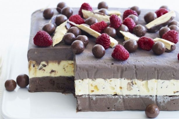 Choc-honeycomb ice-cream cake